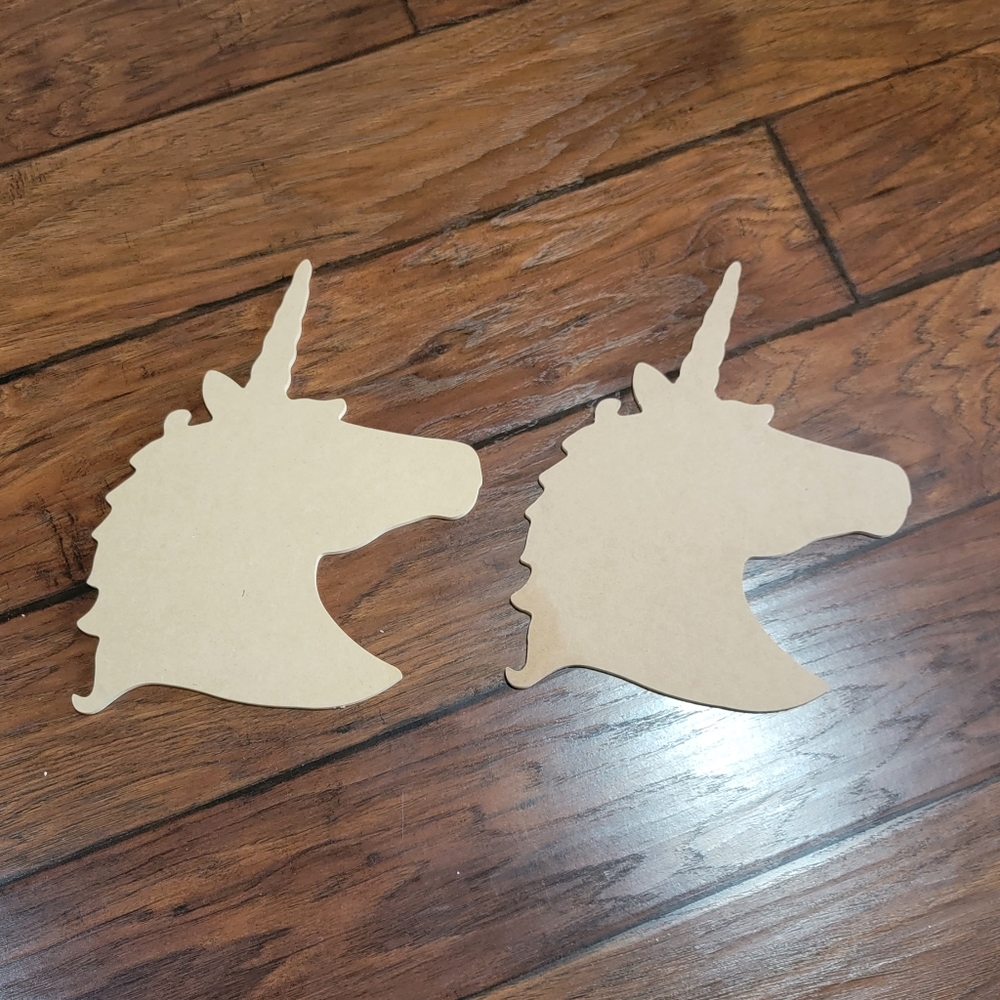 Wooden unicorn heads - Picture 1 of 6